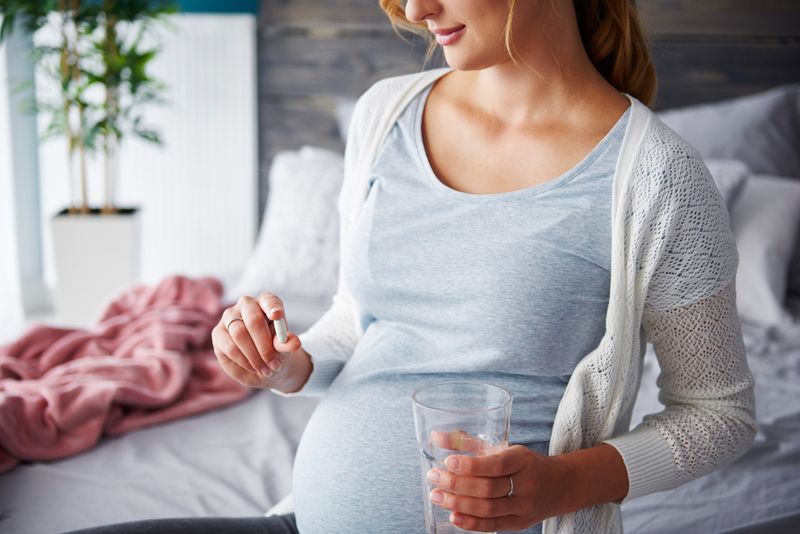 Hamilelikte Folik Asit Kullanan Kadın